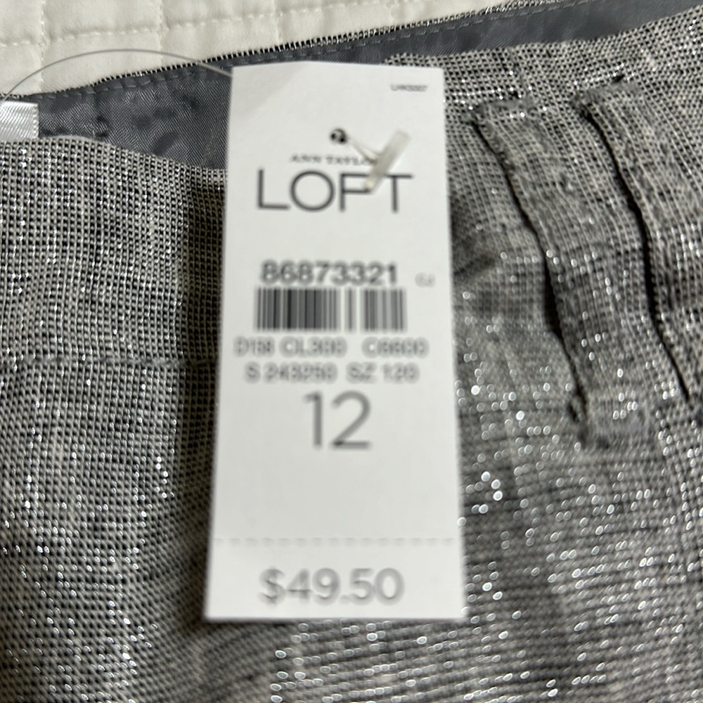 LOFT Gray Women's Shorts - Picture 2 of 2
